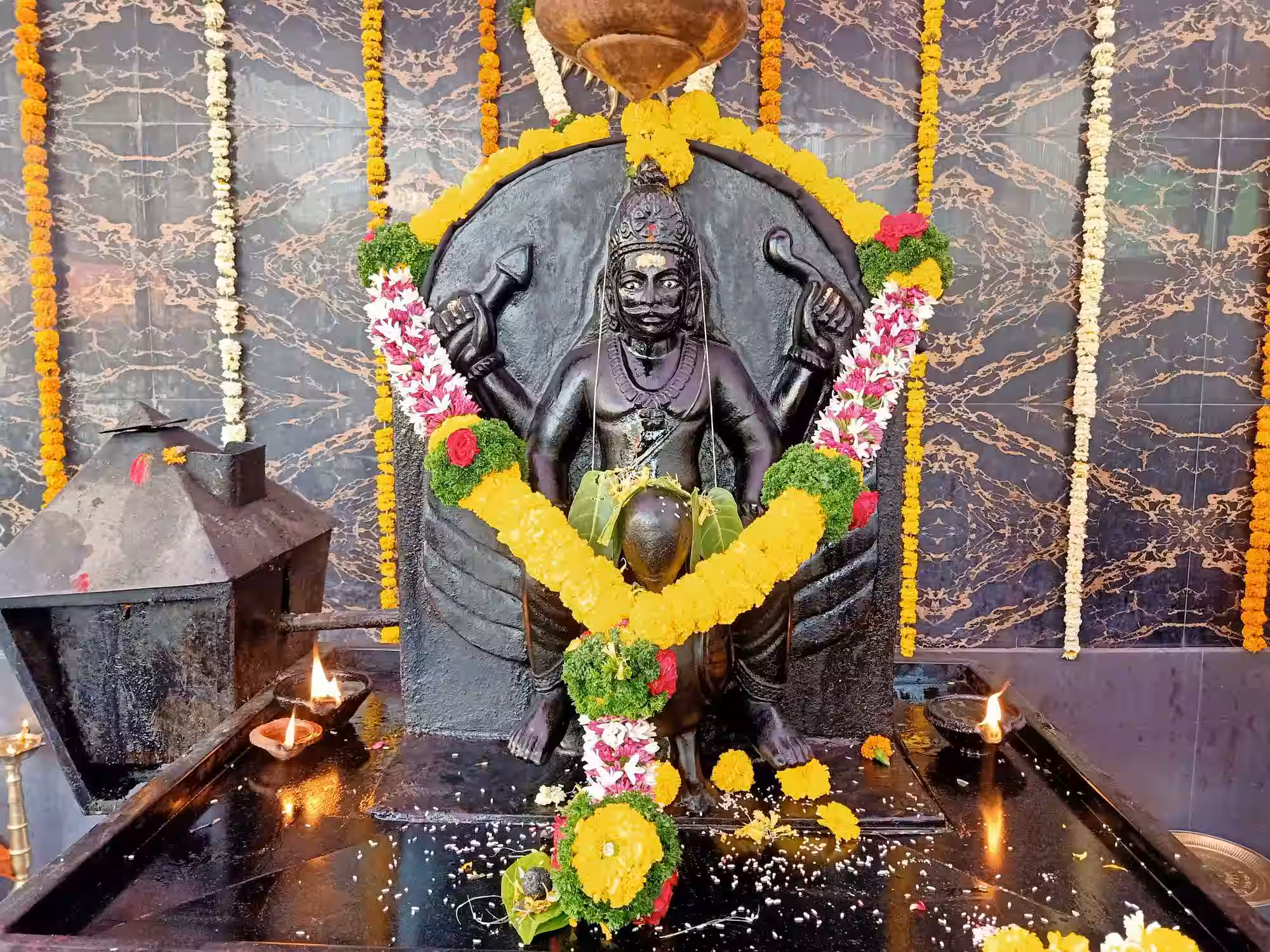 Vedic astrology consultation environment at Vasudev Astrology Center